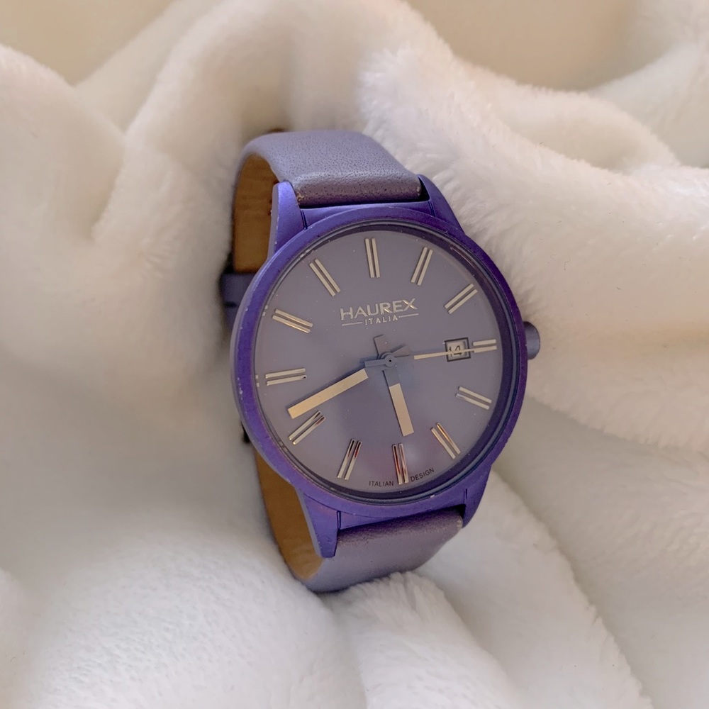 Haurex Compact Watch in Lilac